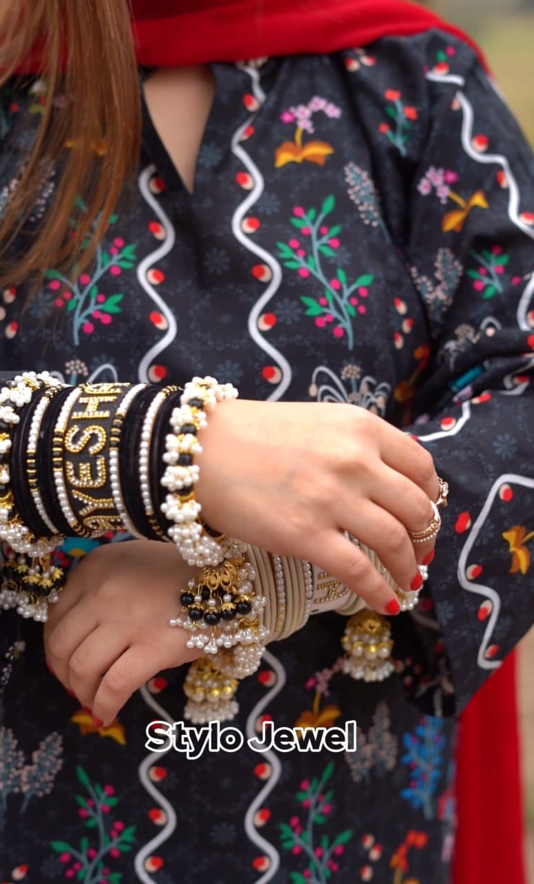 Stones Bangles/Chori Set